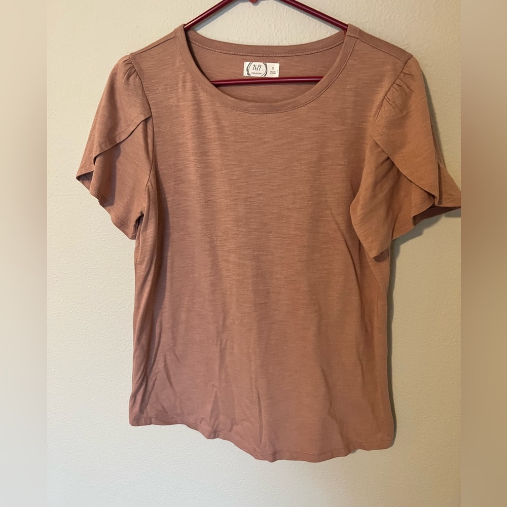 Petal Sleeve 24/7 Tee